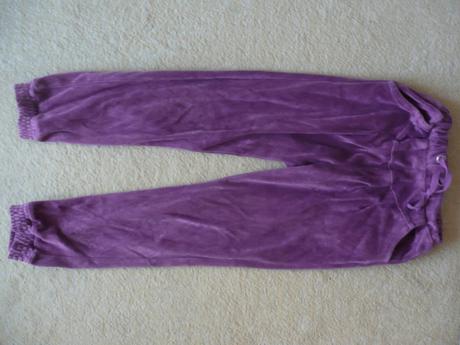 Fialové zamatové dievčenské tepláky, 128