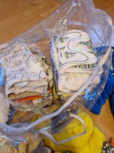 Balík oblečenia, 50–62