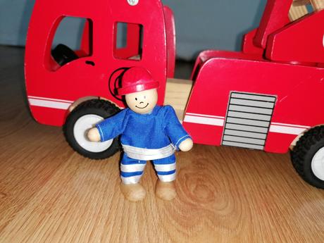 Hasiči a hasičské auto,