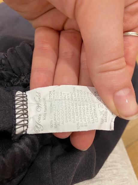 Legíny s výšivkami, 122