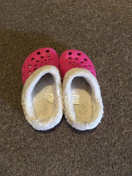 Nasuchovacia obuv typu croscs, 27