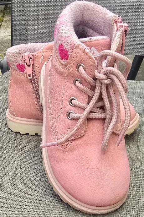 Poltopánky, fila,23