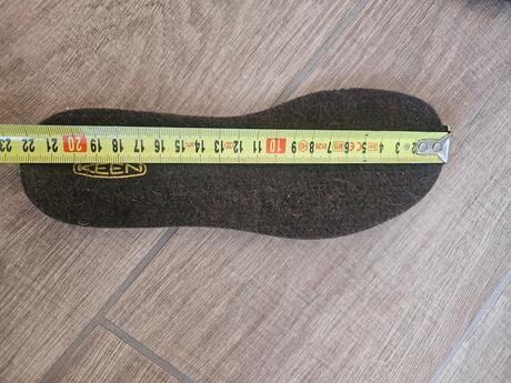 Snehule keen, keen,35