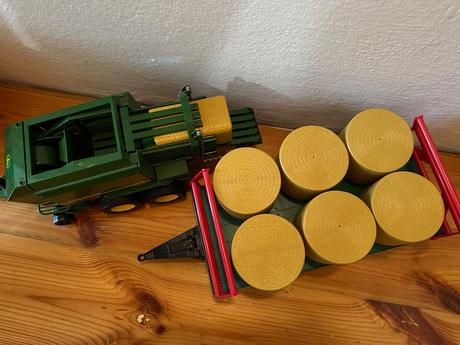 Bruder balíkovač + vlečka na balíky, 