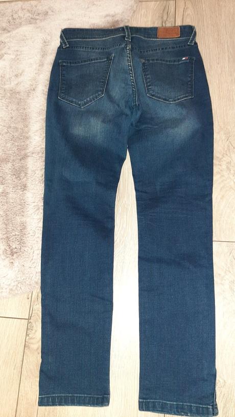 Taška plná vecí tommy hilfiger, zara, monnari, s