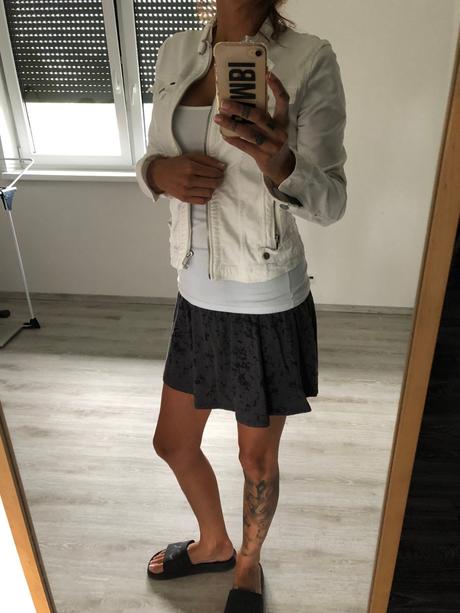 Vans sukňa šedá, s