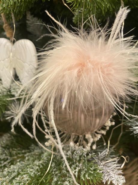 Krasne ružové gule, 