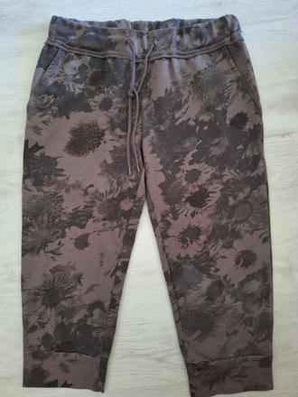 Teplakove tristvrtaky, m