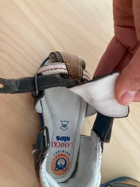 Sandalky lasocki, lasocki,19