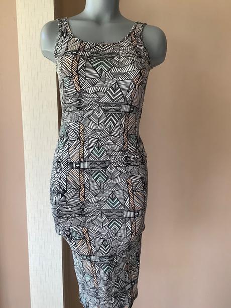 Tielkove saty/666, xs