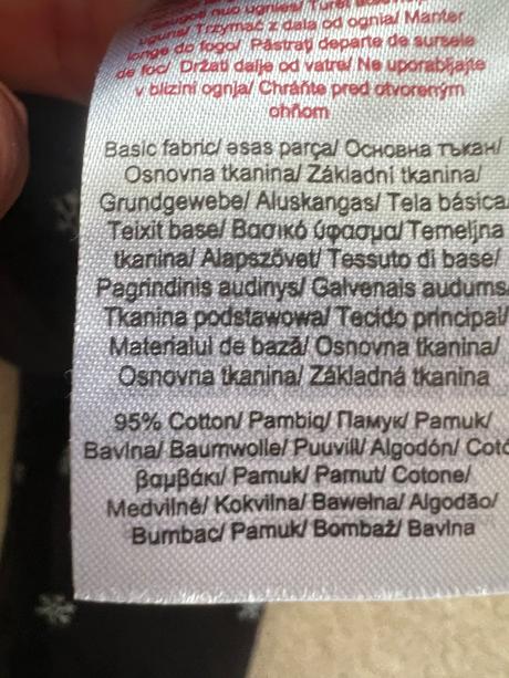 Čierne džegíny s vločkami, 128