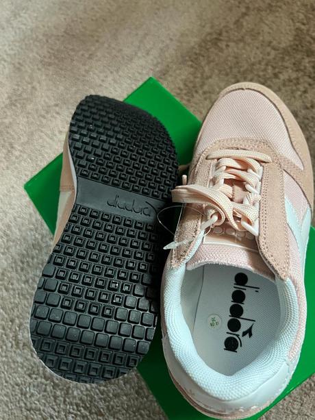 Nove tenisky diadora 36,5, 36 / 37