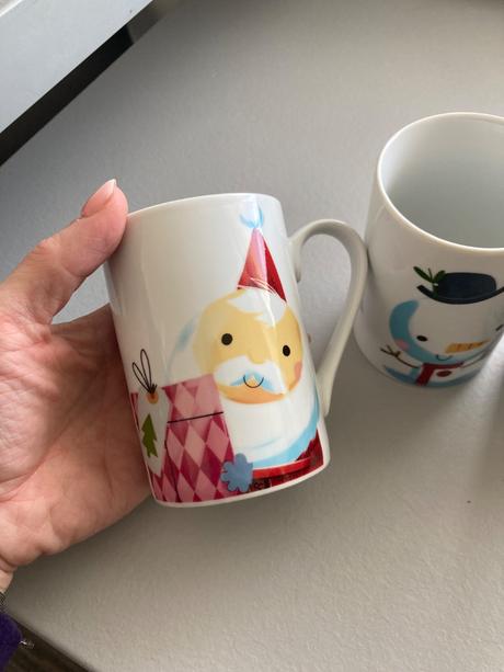 Set vianočných hrnčekov,