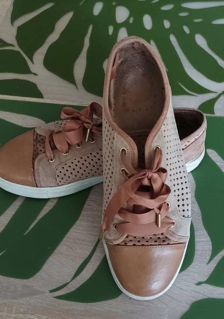 Béžové tenisky, stradivarius,40