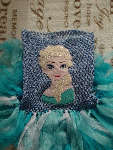 - elsa šaty veľ.104-116,