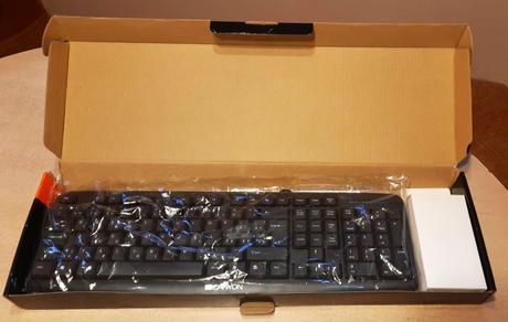 Predám klávesnicu s myškou  canyon, 