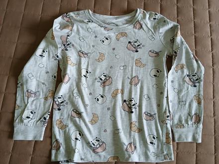 Pyzamo, reserved,122