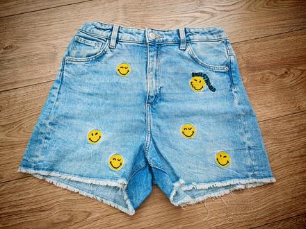 Nádherné šortky so smajlíkmi, h&m,158