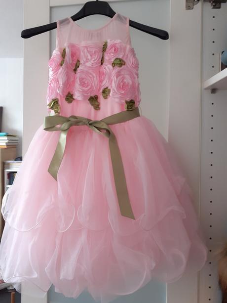 Krasne saty sipkova ruzenka pre asi 5r. dievca, 134