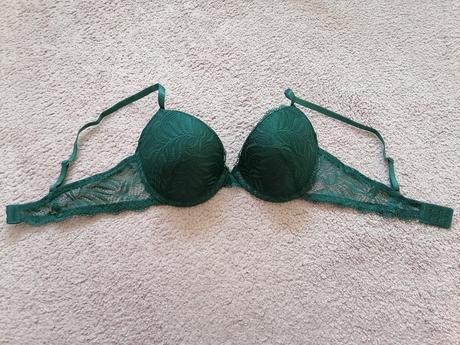 Zelená podprsenka, 75c