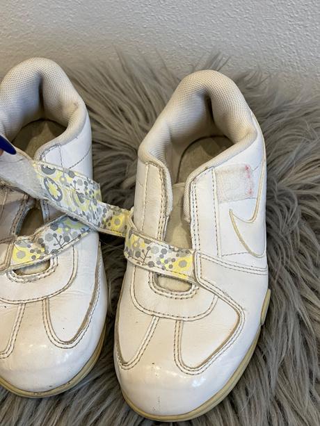 Dievčenské biele tenisky nike (27), nike,27