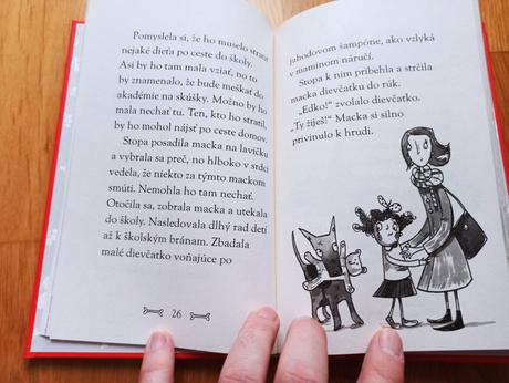 Kniha šteňata z huňatej akadémie, stopa a klobásov, 