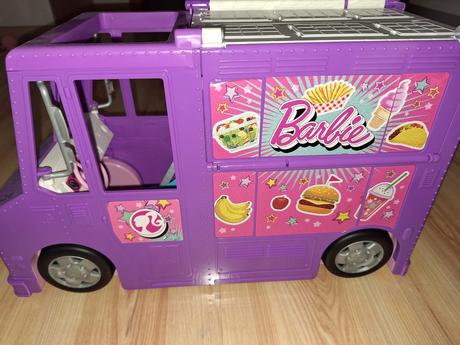 Barbie bufet auto, 