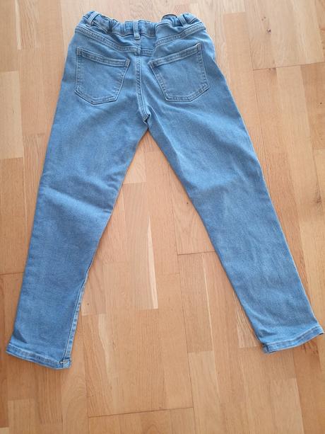 Štýlovo roztrhané rifle, sinsay,134