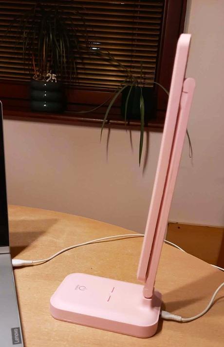 Predám malú stolnú lampičku, 