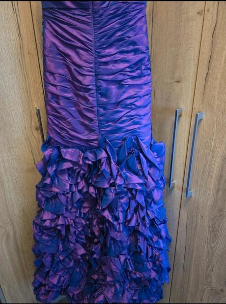 Spoločenské šaty č.38-40, 38