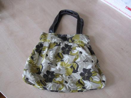 Malá dievčenská taštička do ruky,