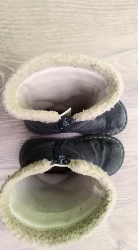 Kožené značkové prechodné čižmy, clarks,25