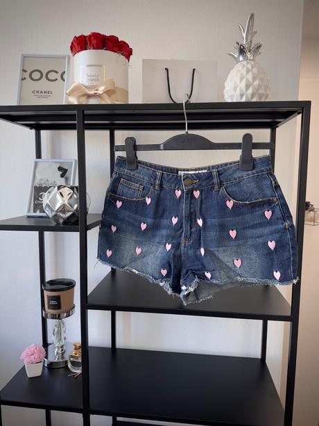 Denim šortky so srdiečkami, amisu,m