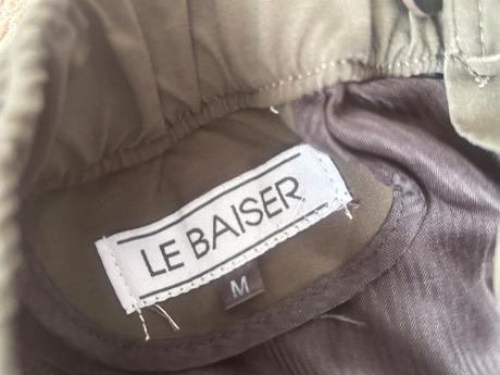 Le baiser nohavice, m