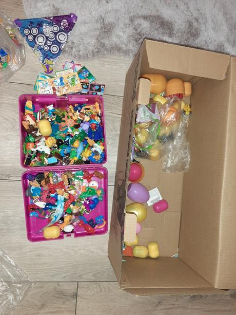 Zbierka kinderiek, retro, 