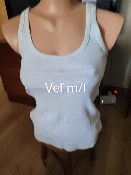 Tielka veľ.m,viac kusov v inzeráte, m