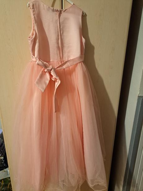 Ružové dlhé šaty, 140