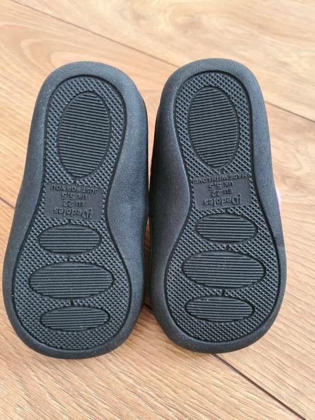 Nové papučky dedoles, 23