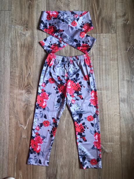 Ľahké legíny a stuha masla na hlavu, 104