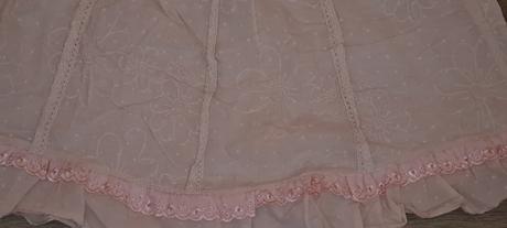 Marhuľkové šaty, 122