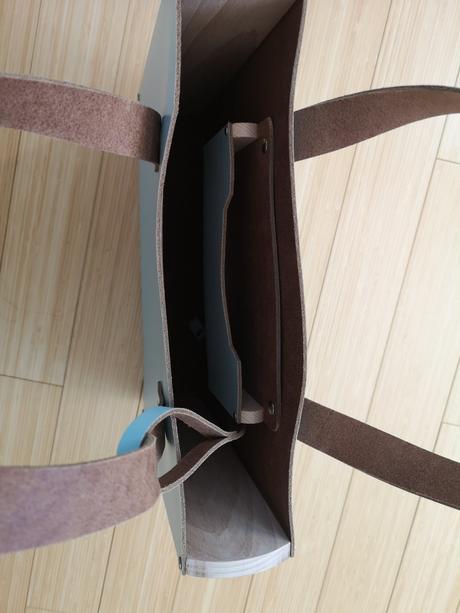 Kožená kabelka značky pure bag, 