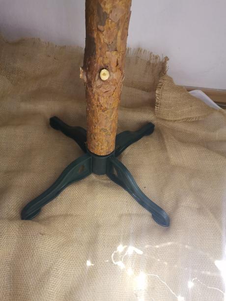 Stromček na pníku, 