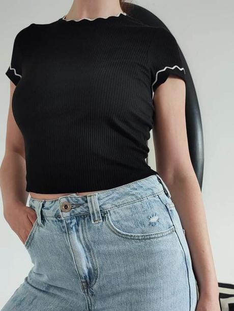 Čierny vrúbkovaný crop top, primark,xs