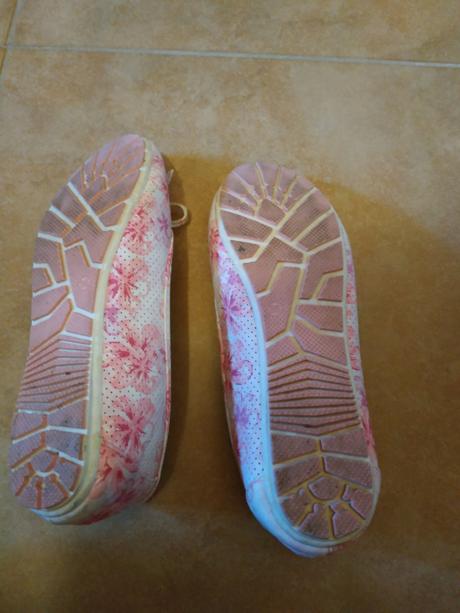 Raz obuté balerínky, 36