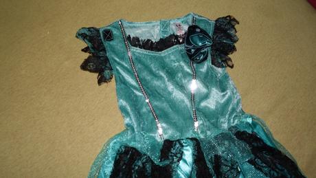 Saty na halloween od george,