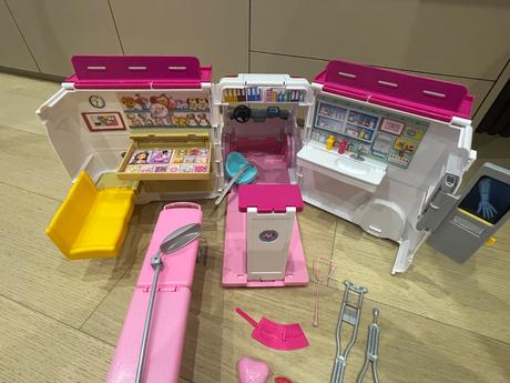 Sanitka barbie, 