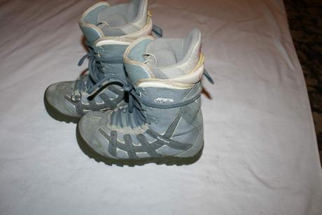 Snowboardove topanky burton 37, burton grom boa®,37