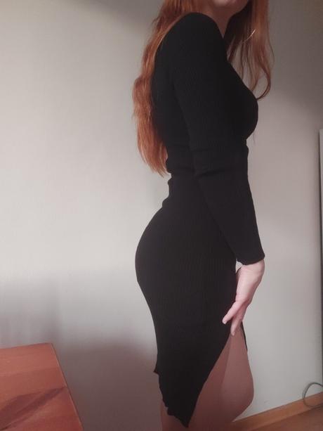 Čierne šaty., s