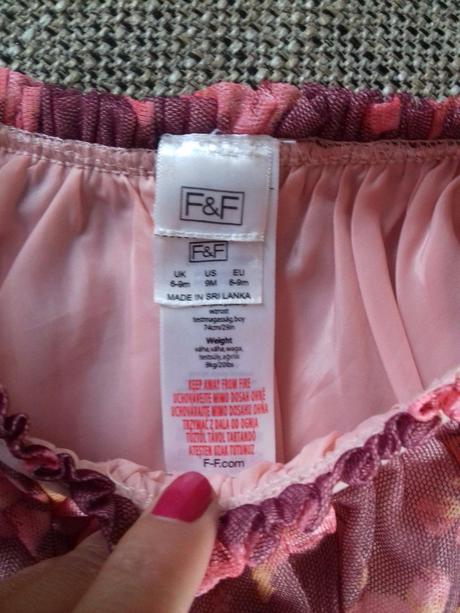 Krasna suknicka, f&f,86