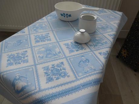 Do modra pekáčik,cukorníčka,obrusok,, 